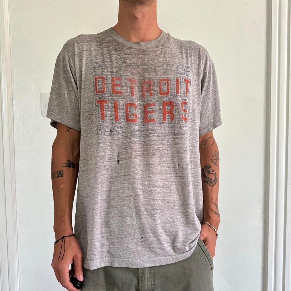 Vintage 70s Paper Thin Soft Thrashed Detroit Tigers MLB Baseball Tee Shirt